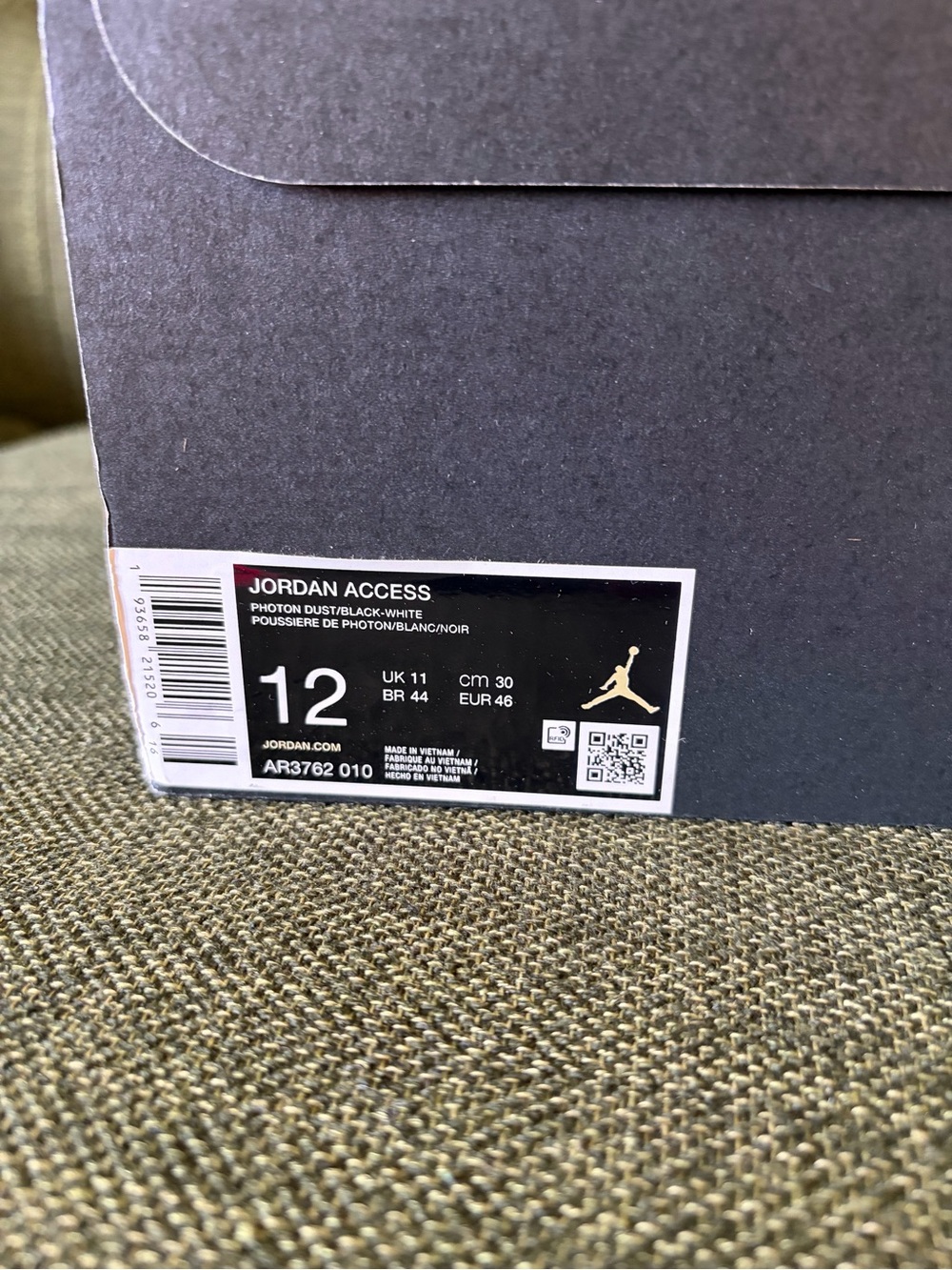 Nike Jordan Access Photon Dust/Black/White Size 12